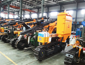 KGH3/YCGH3型露天潛孔鉆車