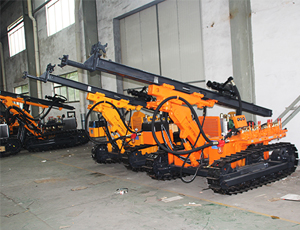 KY100/YC100型露天潛孔鉆車(chē)